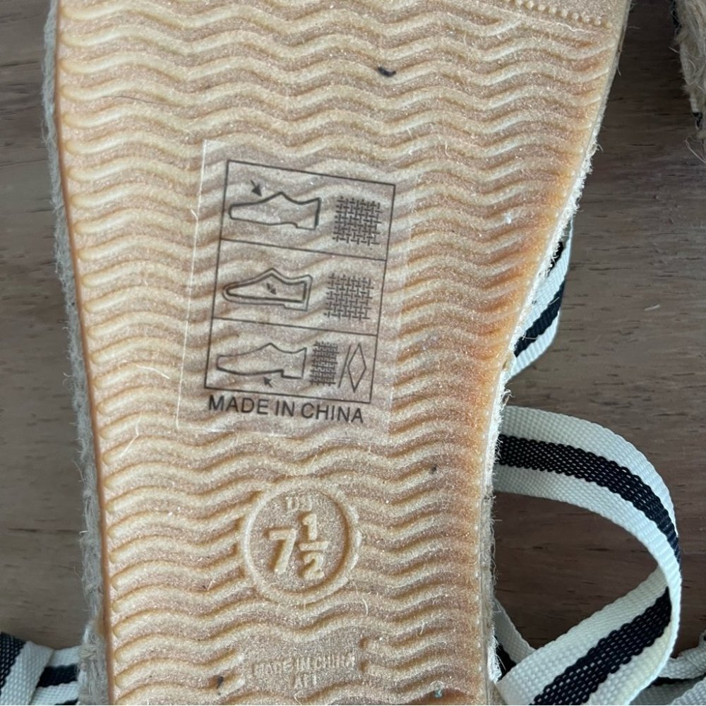 ❌SOLD❌SOLUDOS Lace-up flat espadrille shoes black cream stripe nautical size 7.5 - Picture 9 of 12